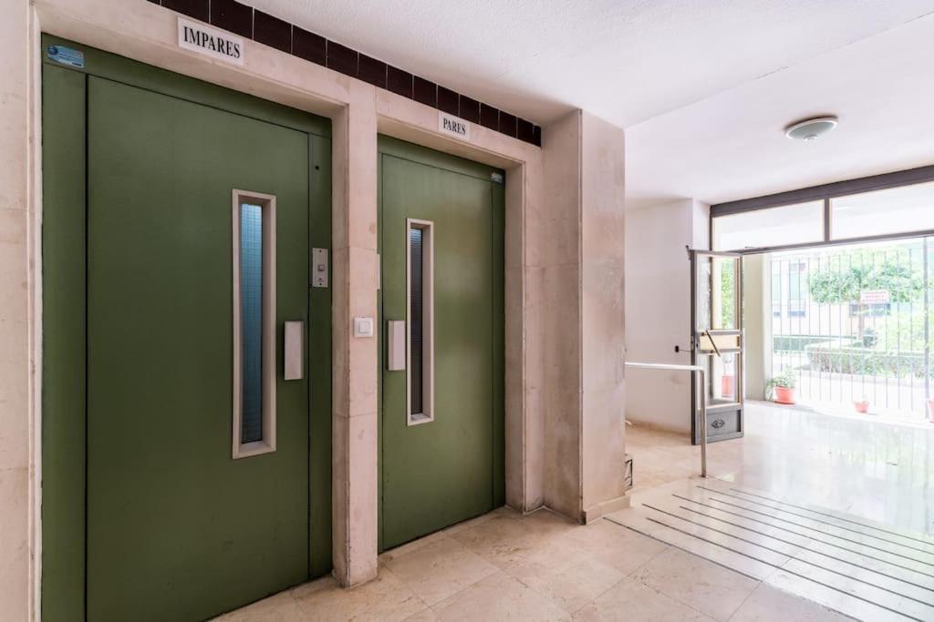 Miraflores Luxury Suites Seville Exterior photo